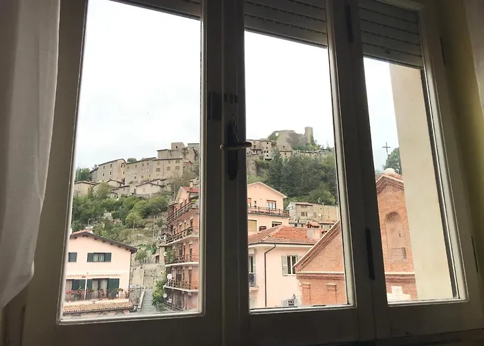 Al Campanile Centro Storico Ampio Luminoso E Panoramico Trilocale Carsoli