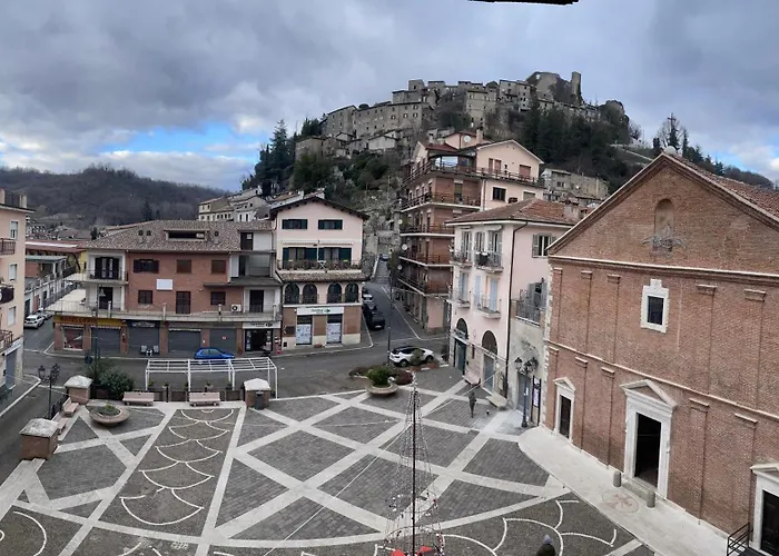 Al Campanile Centro Storico Ampio Luminoso E Panoramico Trilocale Tatil Evi *