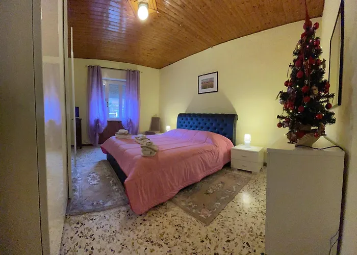 Nyaraló Al Campanile Centro Storico Ampio Luminoso E Panoramico Trilocale