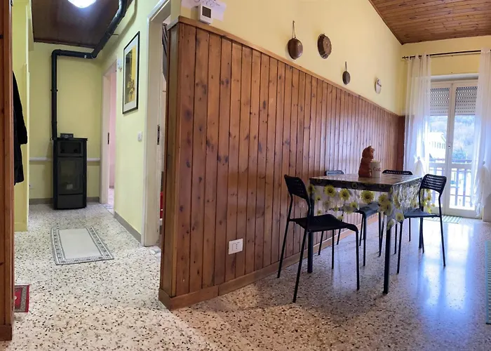 Al Campanile Centro Storico Ampio Luminoso E Panoramico Trilocale Carsoli